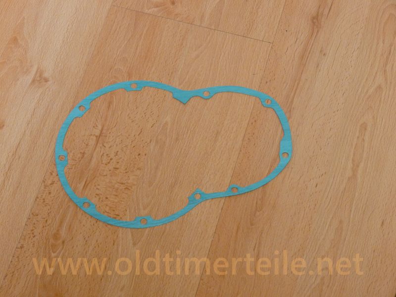 Gasket for chain housing cover