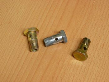 Tornillo hueco