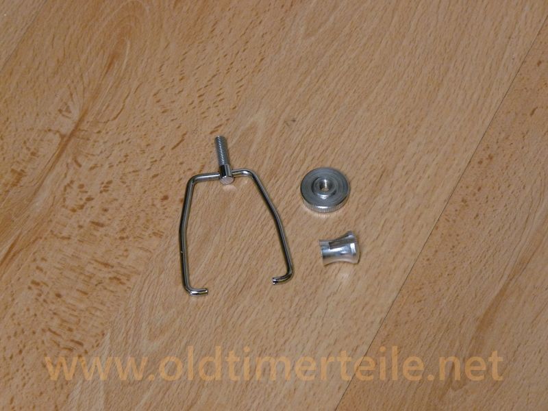 Clamping bracket with screw and clamping piece, (Klobe) including knurled nut ready for installation
