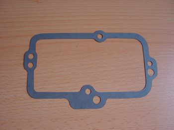 Gasket for gearbox cover