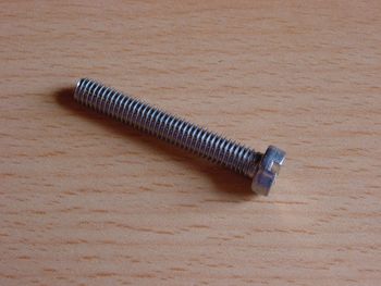 Tornillo de culata