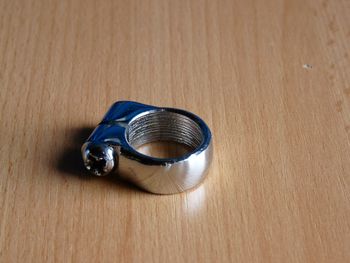 Anillo de sujeción