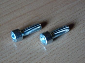 Tornillo de culata