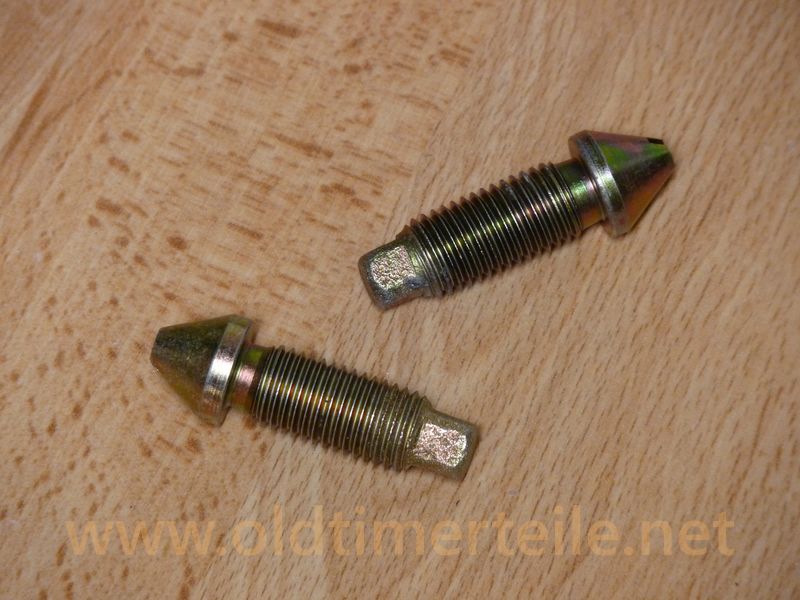 Adjusting screw