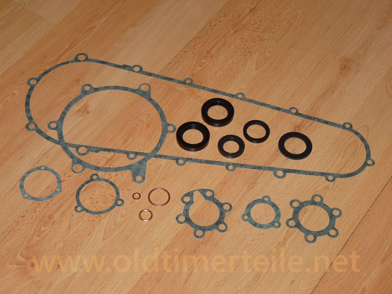 Sealing kit for rear axle