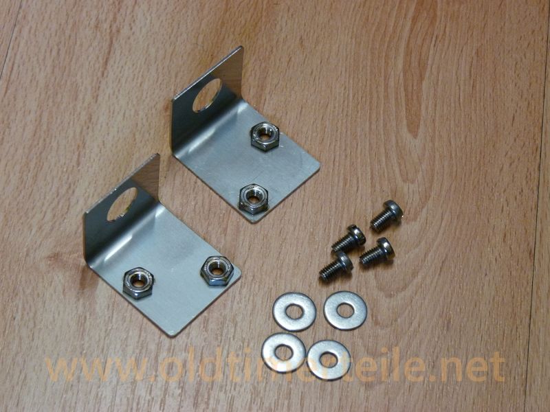 Set of retaining angles