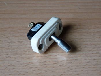 Indicator switch