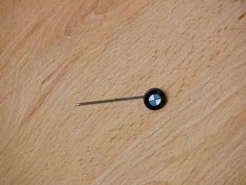 BMW-Anstecknadel