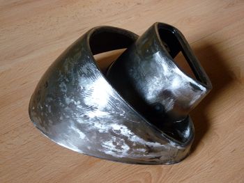 stoplight-/air intake housing