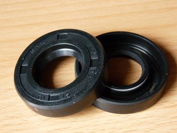 Shaft sealing ring