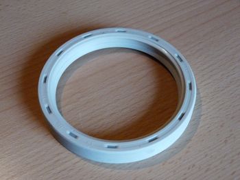 Shaft sealing ring