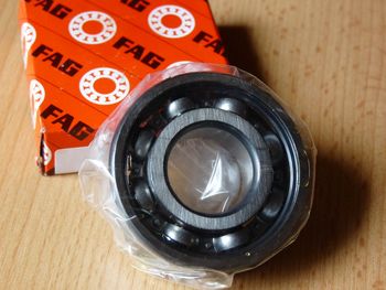 Grooved ball bearing