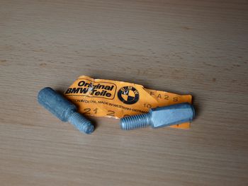 Tornillo de cuña