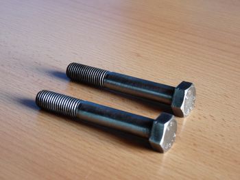 Tornillo hexagonal
