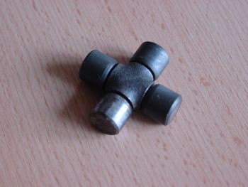 Cross pin