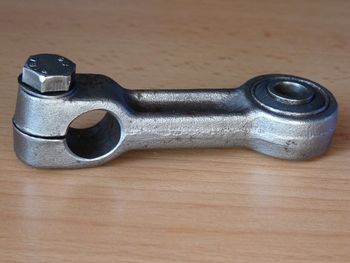 Gear shift lever
