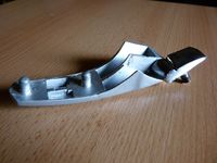 Hatch door hinge – image 3