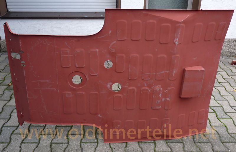 Floor panel