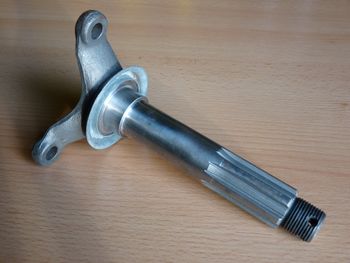 Rear axle drive shaft