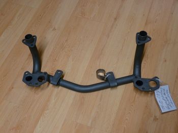 Exhaust pipe