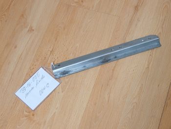 Seat rail