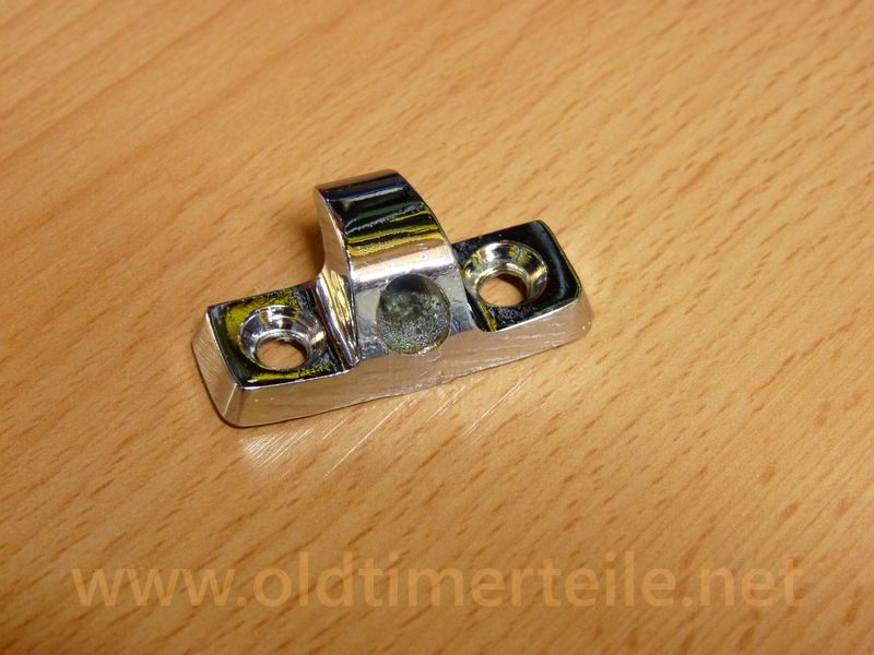 Soft top lock