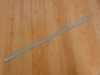 Retaining rail – image 1