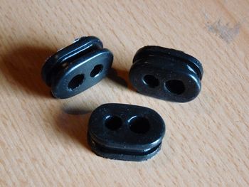 Cable bushing