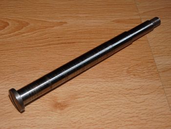 Pedal shaft
