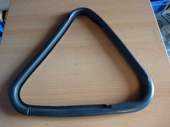 Delta rubber for window